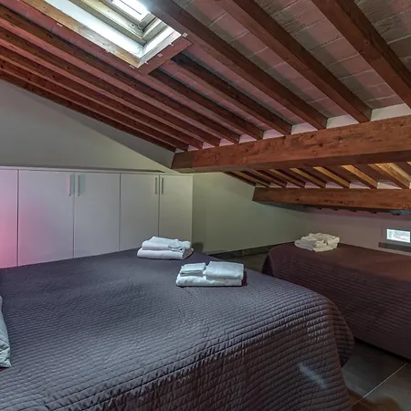 Vakantiehuis Moderna Borgo San Lorenzo